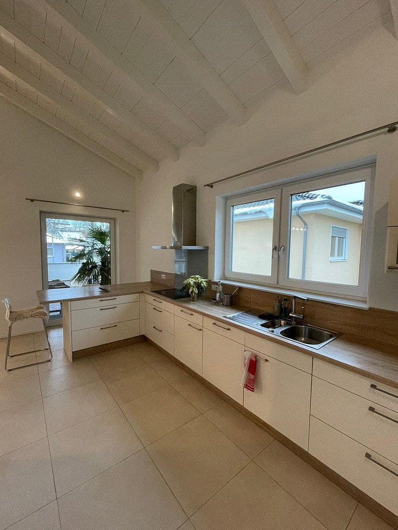 house to rent, 295 m², Weilerbach, Rhineland-Palatinate house to rent, 295 m², Weilerbach, Rhineland-Palatinate