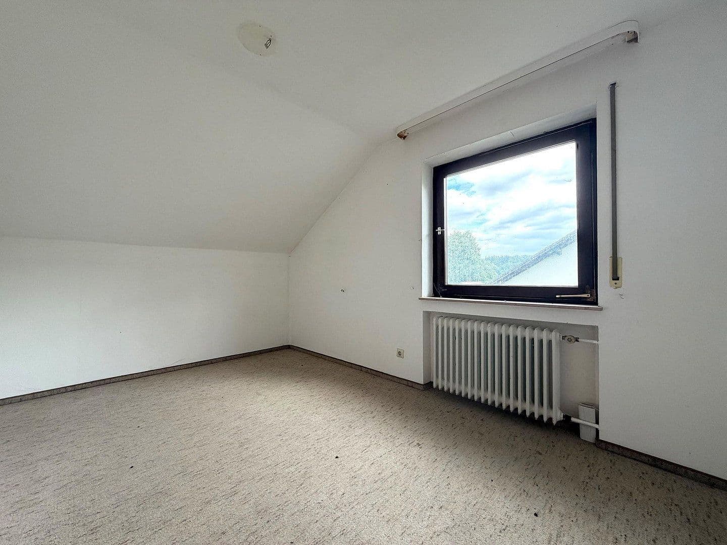 house for sale, 225 m², Schultheiß-Jäckle-Straße 19, Loßburg, Baden-Württemberg house for sale, 225 m², Schultheiß-Jäckle-Straße 19, Loßburg, Baden-Württemberg