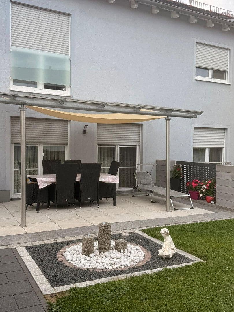 house for sale, 200 m², Brunnweg 12, Obertraubling, Bavaria house for sale, 200 m², Brunnweg 12, Obertraubling, Bavaria
