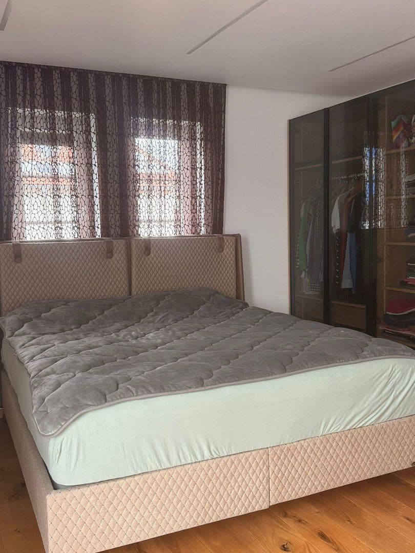 house for sale, 200 m², Brunnweg 12, Obertraubling, Bavaria house for sale, 200 m², Brunnweg 12, Obertraubling, Bavaria