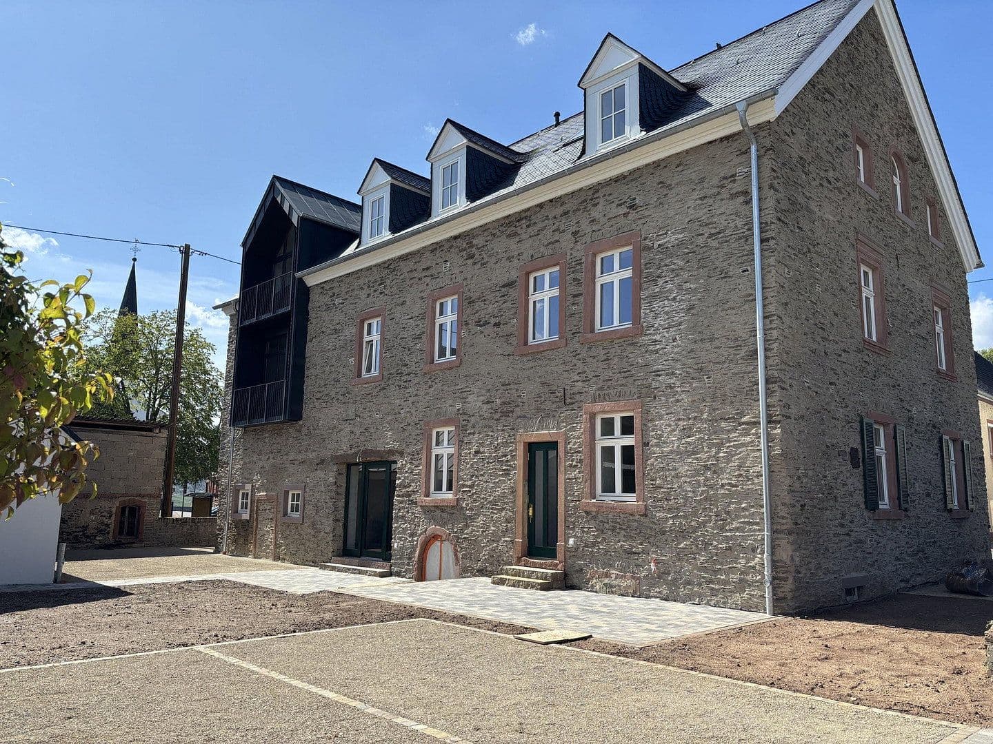 5 bedroom flat to rent, 150 m², Moselstraße 6, Osann-Monzel, Rhineland-Palatinate 5 bedroom flat to rent, 150 m², Moselstraße 6, Osann-Monzel, Rhineland-Palatinate
