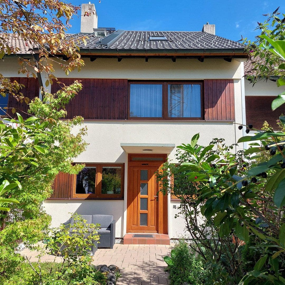 house for sale, 135 m², Höhenkirchen-Siegertsbrunn, Bavaria house for sale, 135 m², Höhenkirchen-Siegertsbrunn, Bavaria