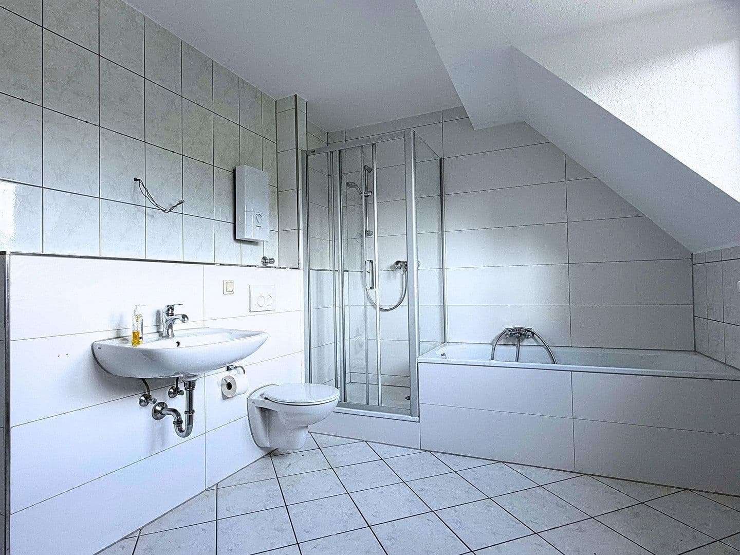 3 bedroom flat to rent, 83 m², Von-der-Mark-Str. 37, Duisburg, North Rhine-Westphalia 3 bedroom flat to rent, 83 m², Von-der-Mark-Str. 37, Duisburg, North Rhine-Westphalia