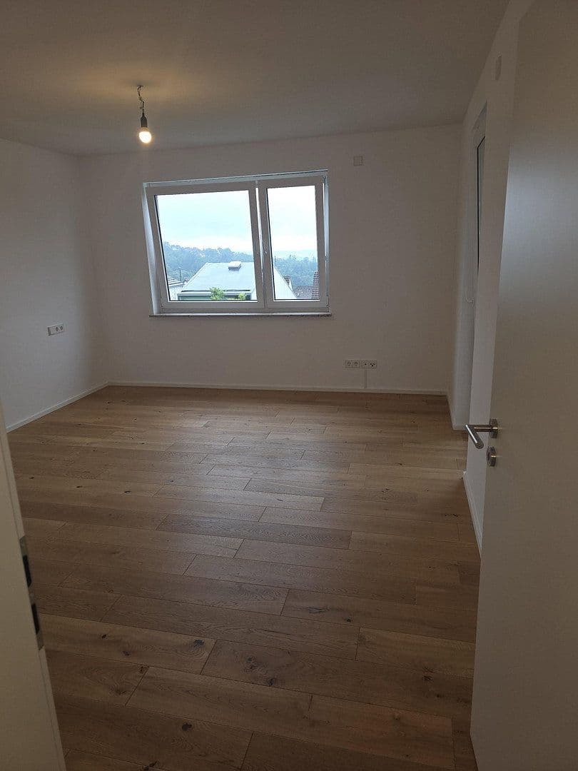 4 bedroom with open-plan kitchen flat to rent, 135 m², Camererweg 42, Esslingen am Neckar, Baden-Württemberg 4 bedroom with open-plan kitchen flat to rent, 135 m², Camererweg 42, Esslingen am Neckar, Baden-Württemberg