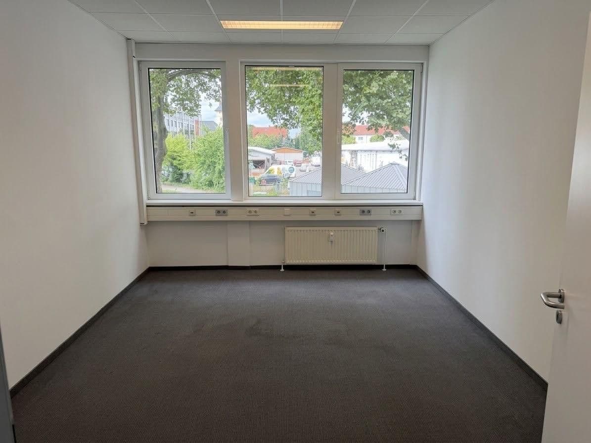 office to rent, 17 m², Schwiesaustr. 11, Magdeburg, Saxony-Anhalt office to rent, 17 m², Schwiesaustr. 11, Magdeburg, Saxony-Anhalt