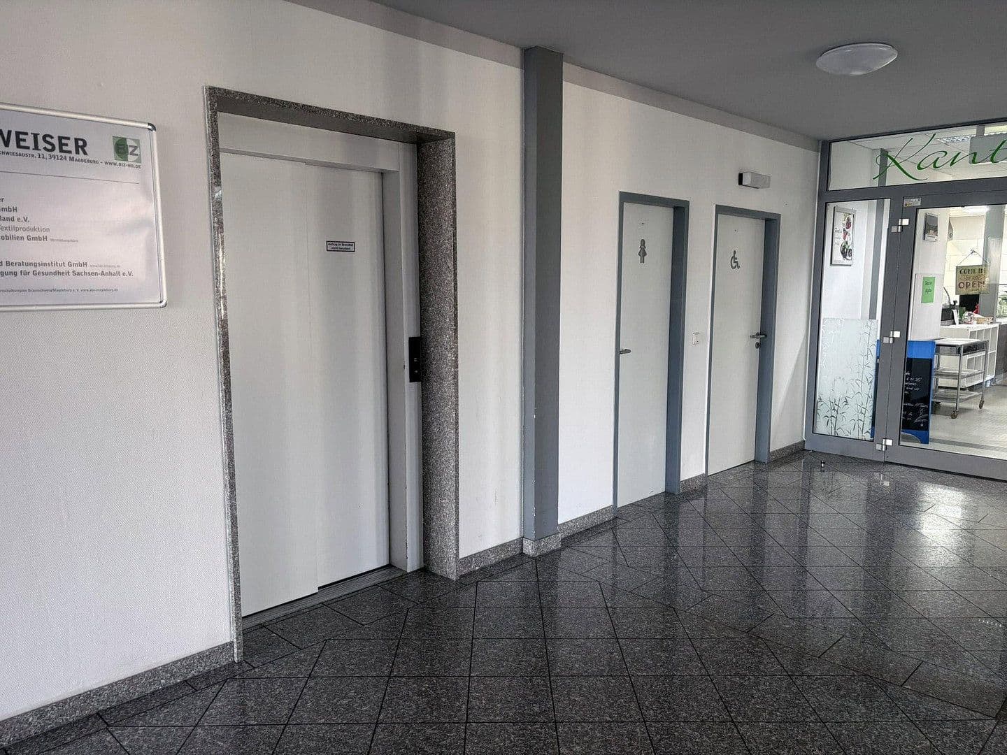 office to rent, 17 m², Schwiesaustr. 11, Magdeburg, Saxony-Anhalt office to rent, 17 m², Schwiesaustr. 11, Magdeburg, Saxony-Anhalt