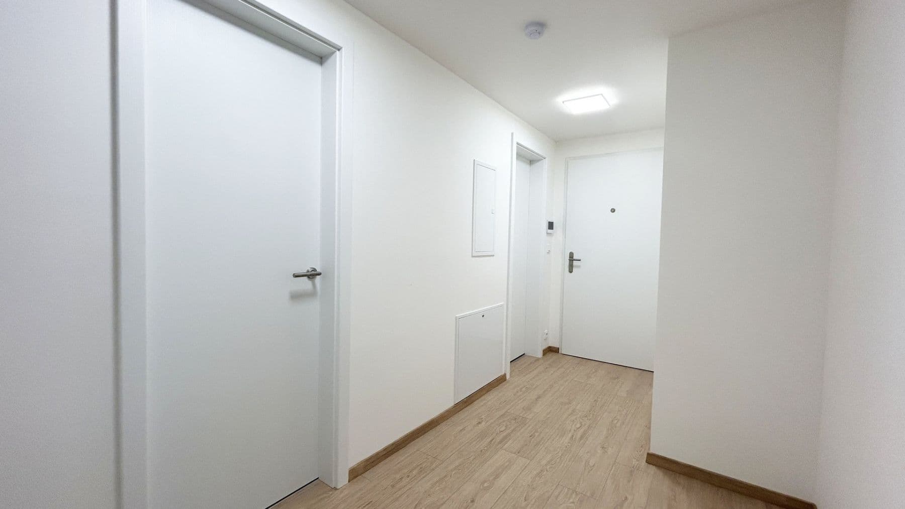 1 bedroom with open-plan kitchen flat to rent, 85 m², Cihlářská, Hostivice, Středočeský Region 1 bedroom with open-plan kitchen flat to rent, 85 m², Cihlářská, Hostivice, Středočeský Region