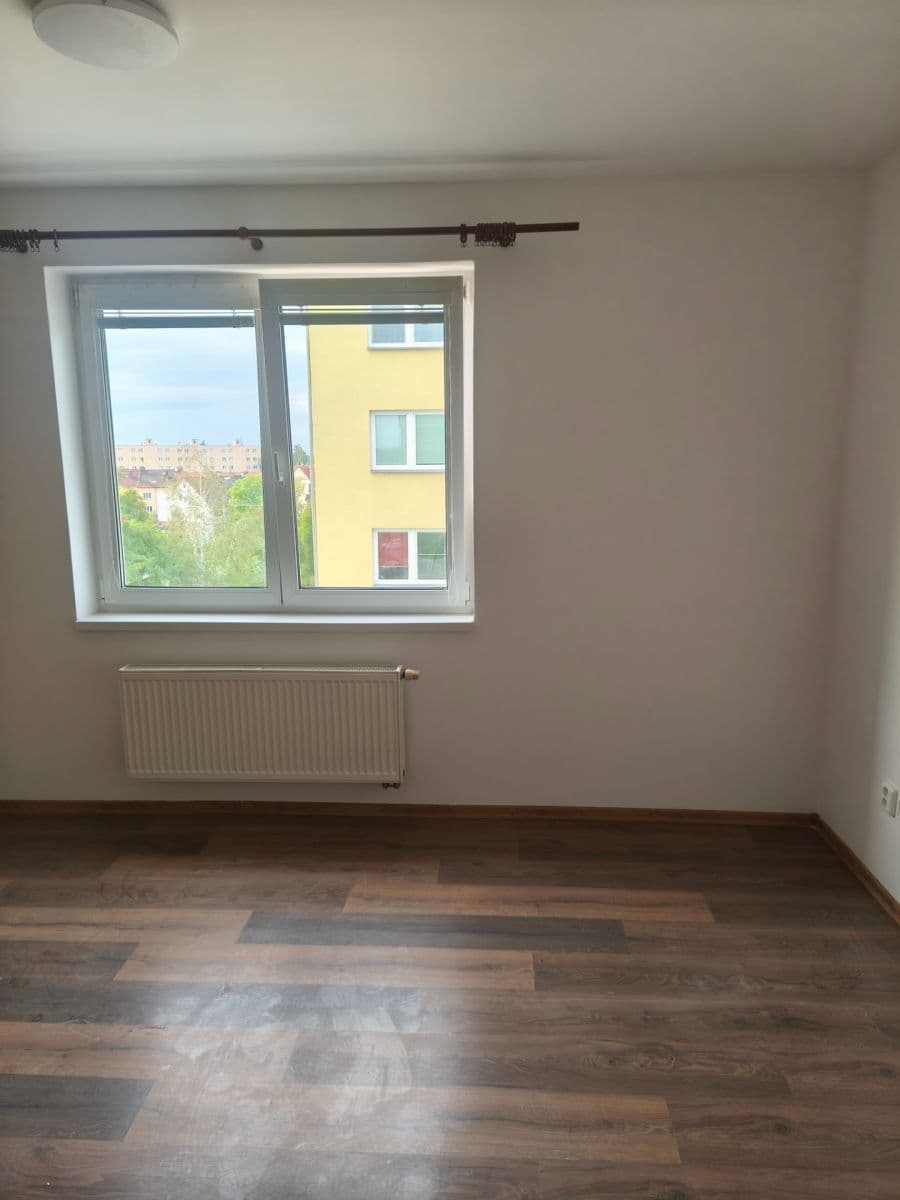 Studio flat for sale, 37 m², Třídvorská, Kolín, Středočeský Region Studio flat for sale, 37 m², Třídvorská, Kolín, Středočeský Region