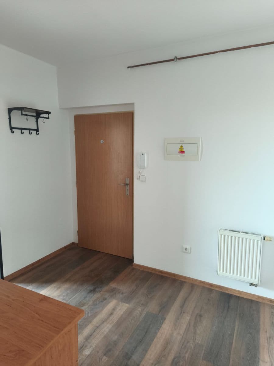 Studio flat for sale, 37 m², Třídvorská, Kolín, Středočeský Region Studio flat for sale, 37 m², Třídvorská, Kolín, Středočeský Region