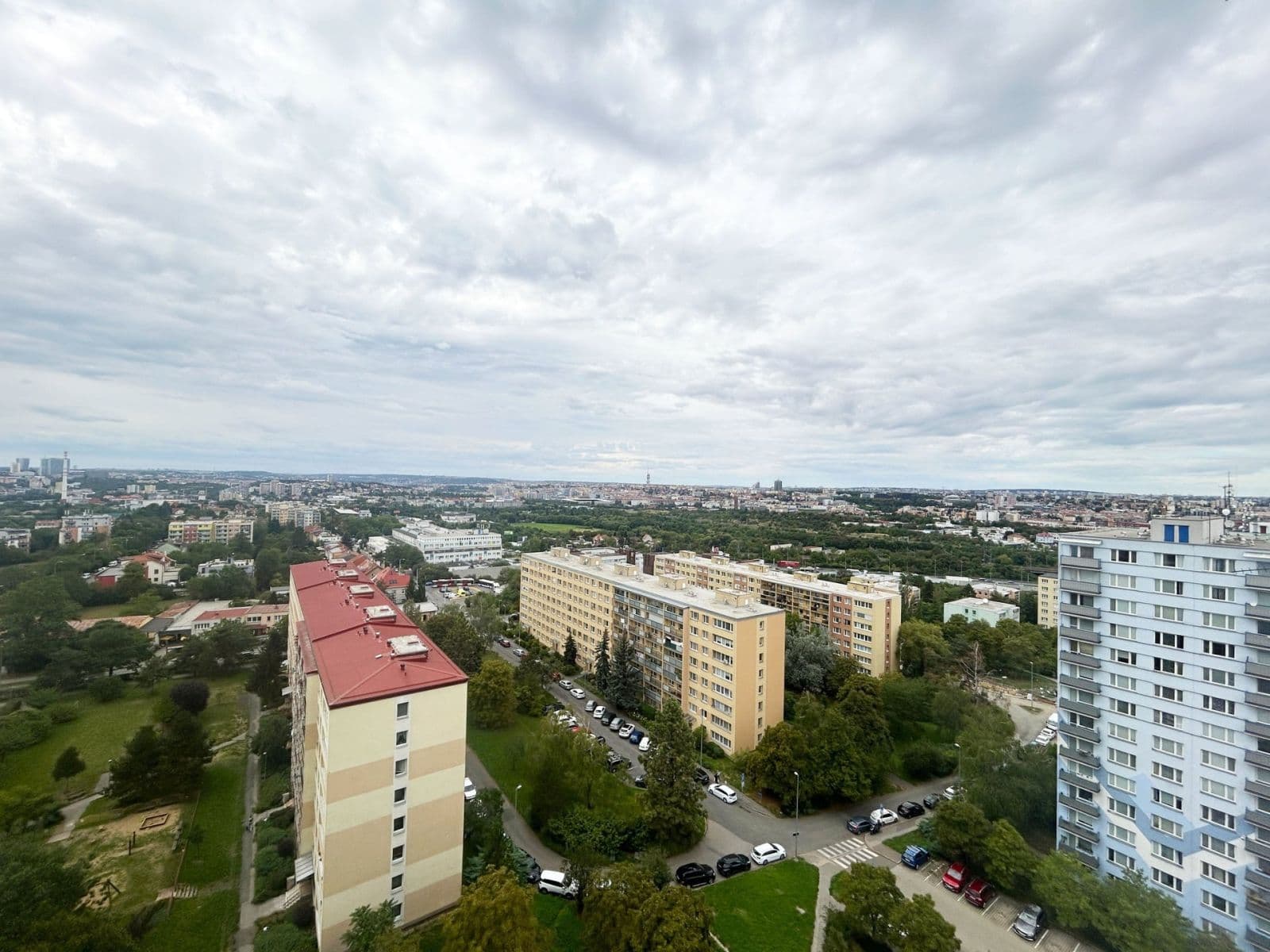 1 bedroom with open-plan kitchen flat to rent, 33 m², Jabloňová, Prague, Prague 1 bedroom with open-plan kitchen flat to rent, 33 m², Jabloňová, Prague, Prague