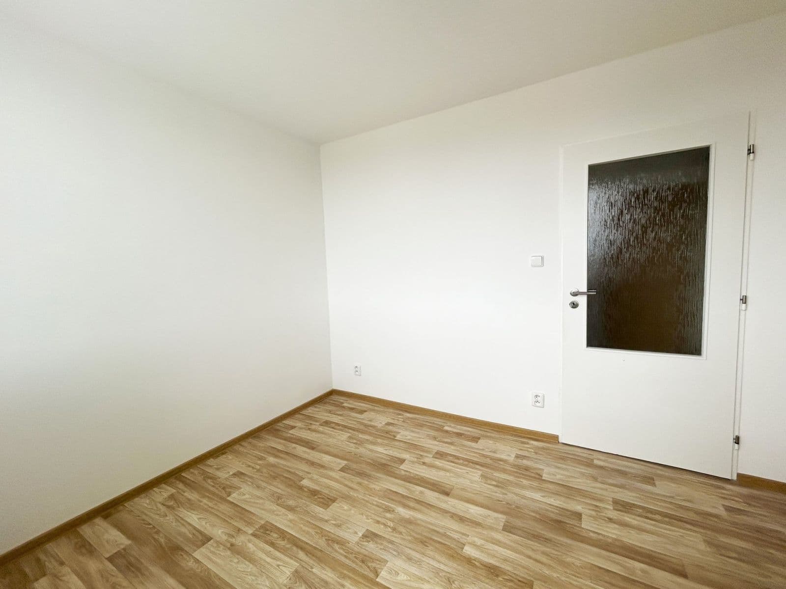 1 bedroom with open-plan kitchen flat to rent, 33 m², Jabloňová, Prague, Prague 1 bedroom with open-plan kitchen flat to rent, 33 m², Jabloňová, Prague, Prague