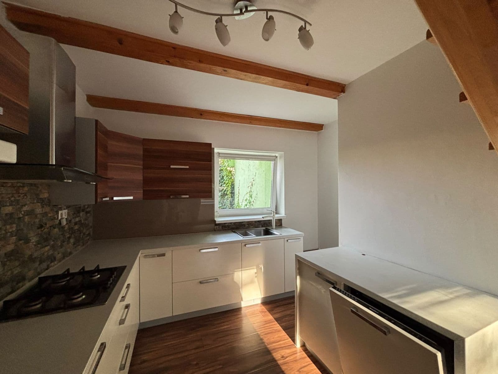 2 bedroom with open-plan kitchen flat to rent, 76 m², Vendryně, Moravskoslezský Region 2 bedroom with open-plan kitchen flat to rent, 76 m², Vendryně, Moravskoslezský Region