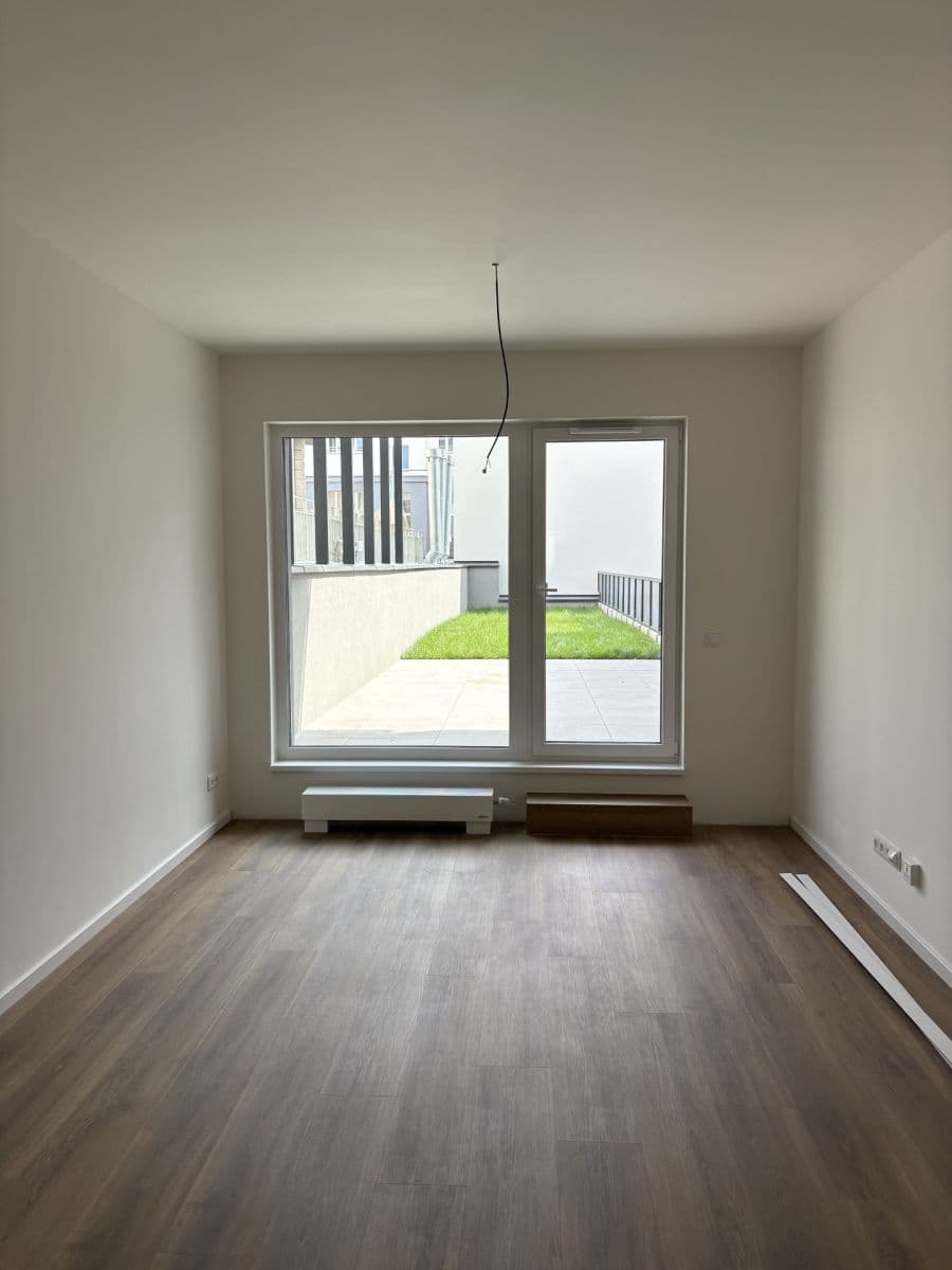 1 bedroom with open-plan kitchen flat for sale, 65 m², Drahobejlova, Prague, Prague 1 bedroom with open-plan kitchen flat for sale, 65 m², Drahobejlova, Prague, Prague