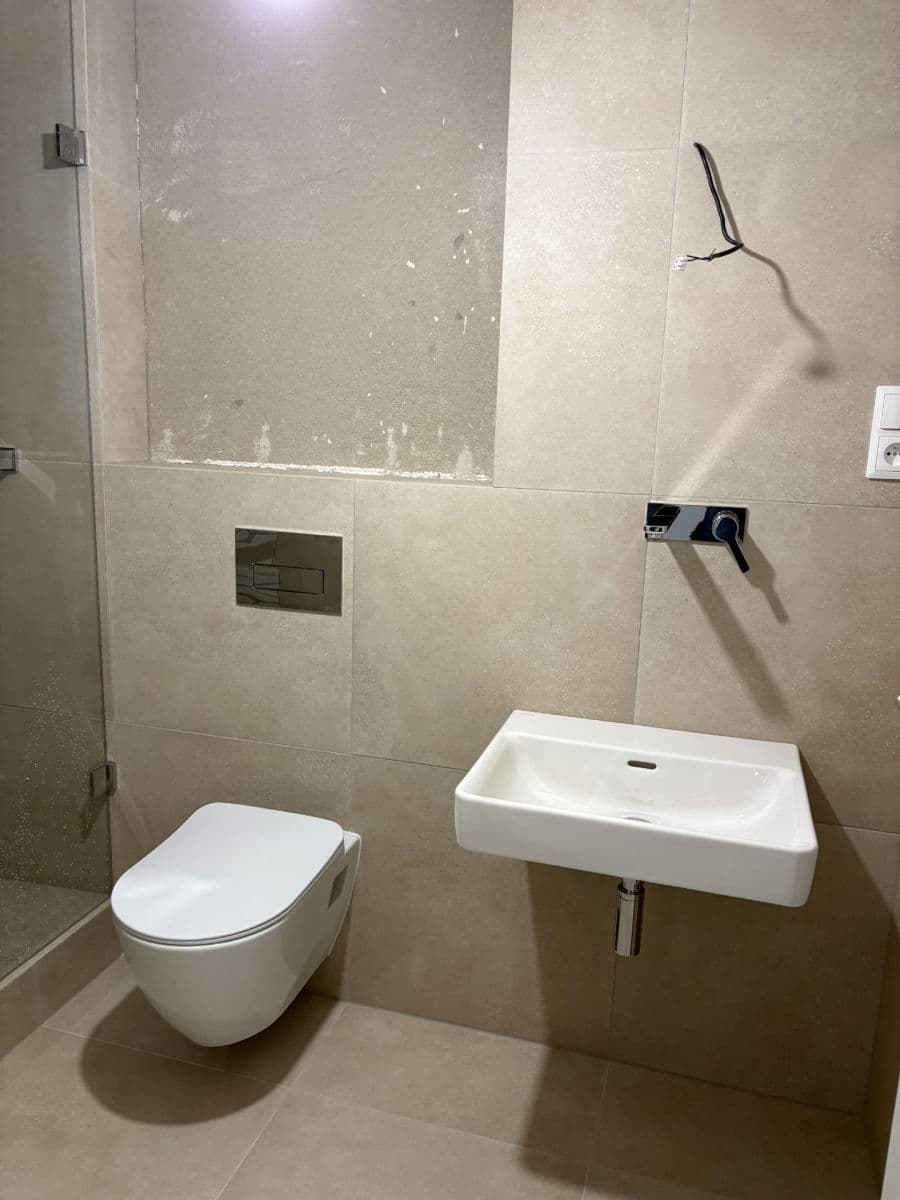 1 bedroom with open-plan kitchen flat for sale, 65 m², Drahobejlova, Prague, Prague 1 bedroom with open-plan kitchen flat for sale, 65 m², Drahobejlova, Prague, Prague