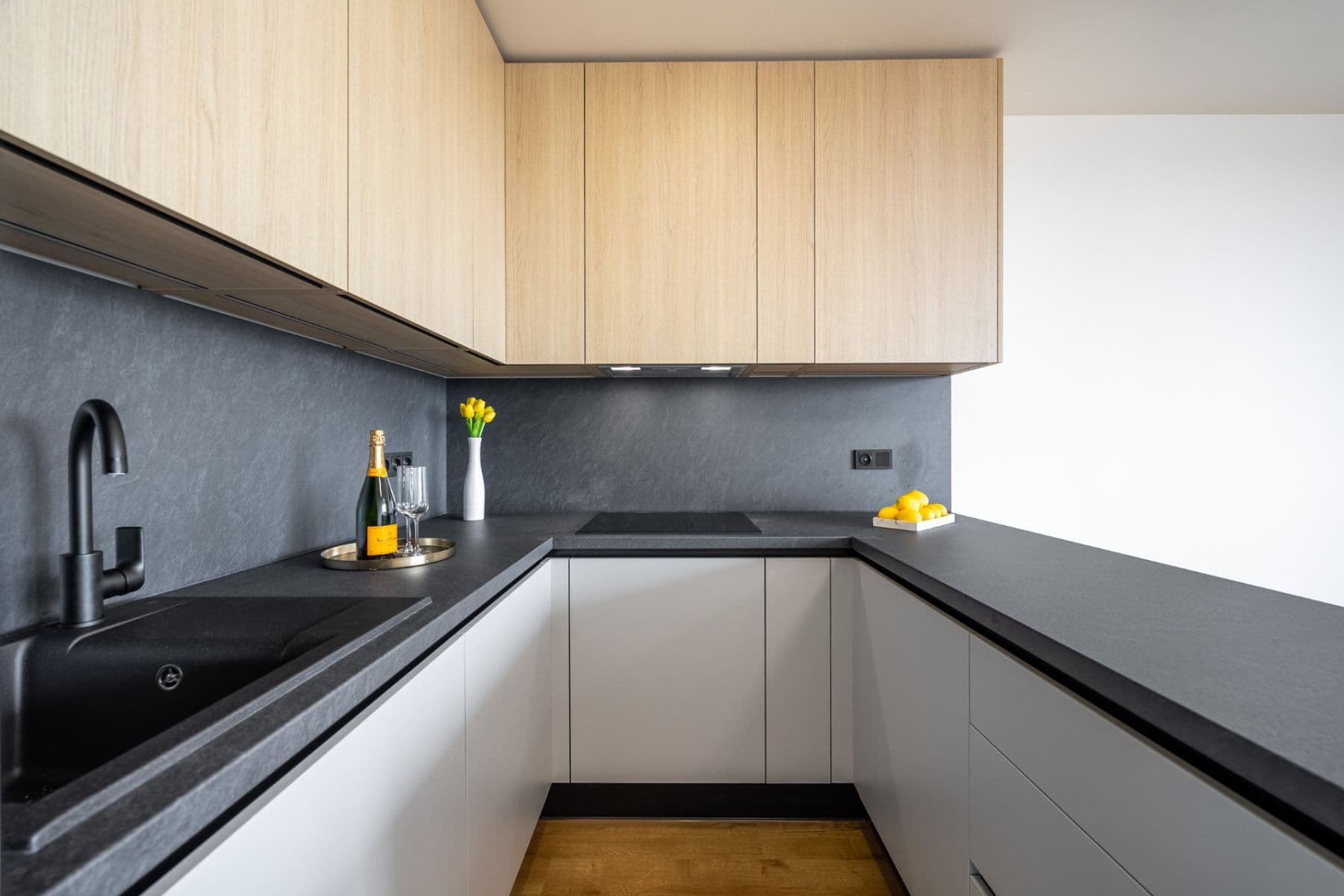 2 bedroom with open-plan kitchen flat for sale, 92 m², Petržílkova, Prague, Prague 2 bedroom with open-plan kitchen flat for sale, 92 m², Petržílkova, Prague, Prague