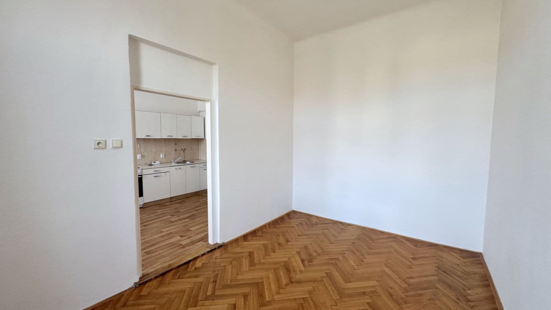 1 bedroom with open-plan kitchen flat to rent, 42 m², Heydukova, Prague, Prague 1 bedroom with open-plan kitchen flat to rent, 42 m², Heydukova, Prague, Prague