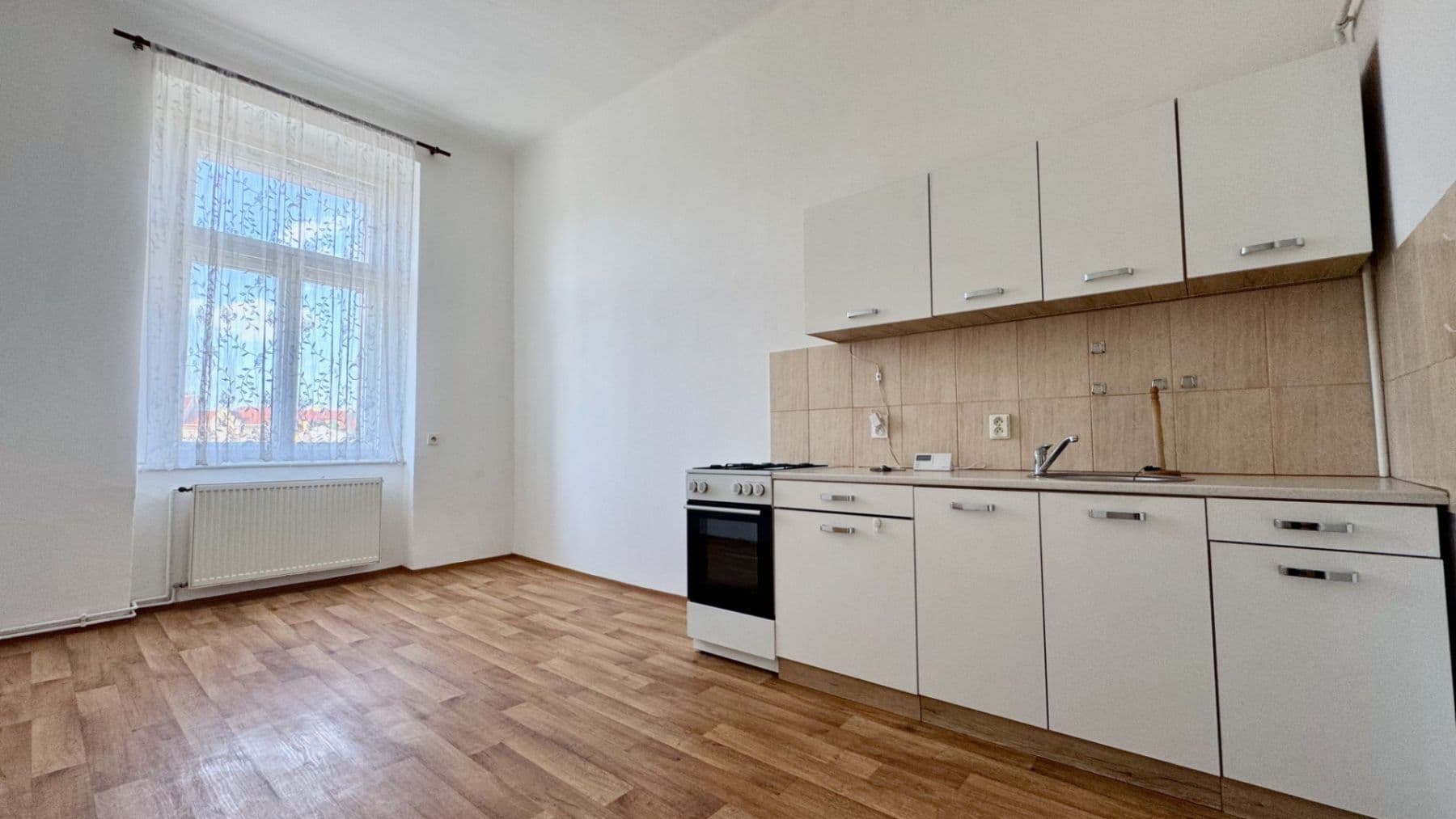 1 bedroom with open-plan kitchen flat to rent, 42 m², Heydukova, Prague, Prague 1 bedroom with open-plan kitchen flat to rent, 42 m², Heydukova, Prague, Prague