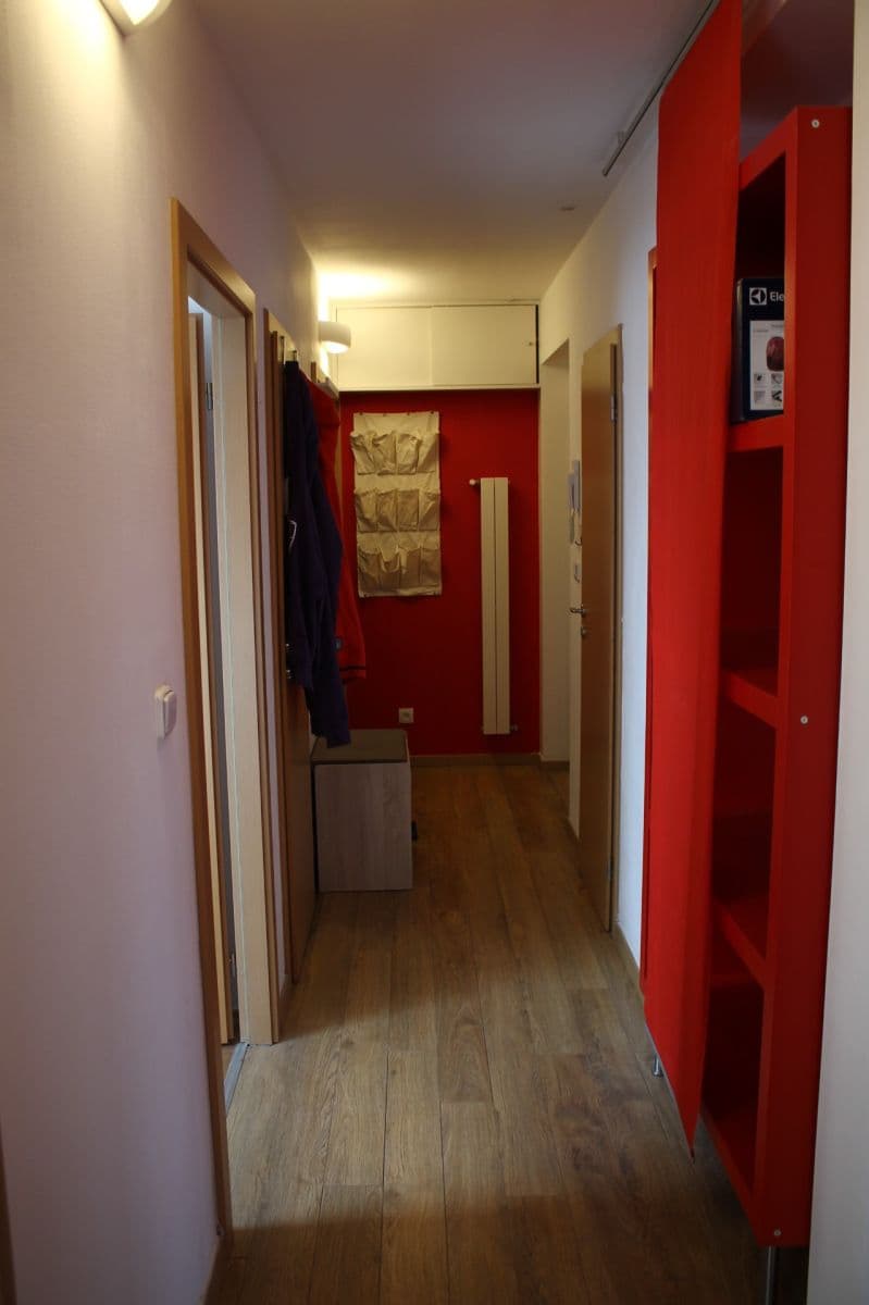 2 bedroom with open-plan kitchen flat to rent, 68 m², U Uranie, Prague, Prague 2 bedroom with open-plan kitchen flat to rent, 68 m², U Uranie, Prague, Prague