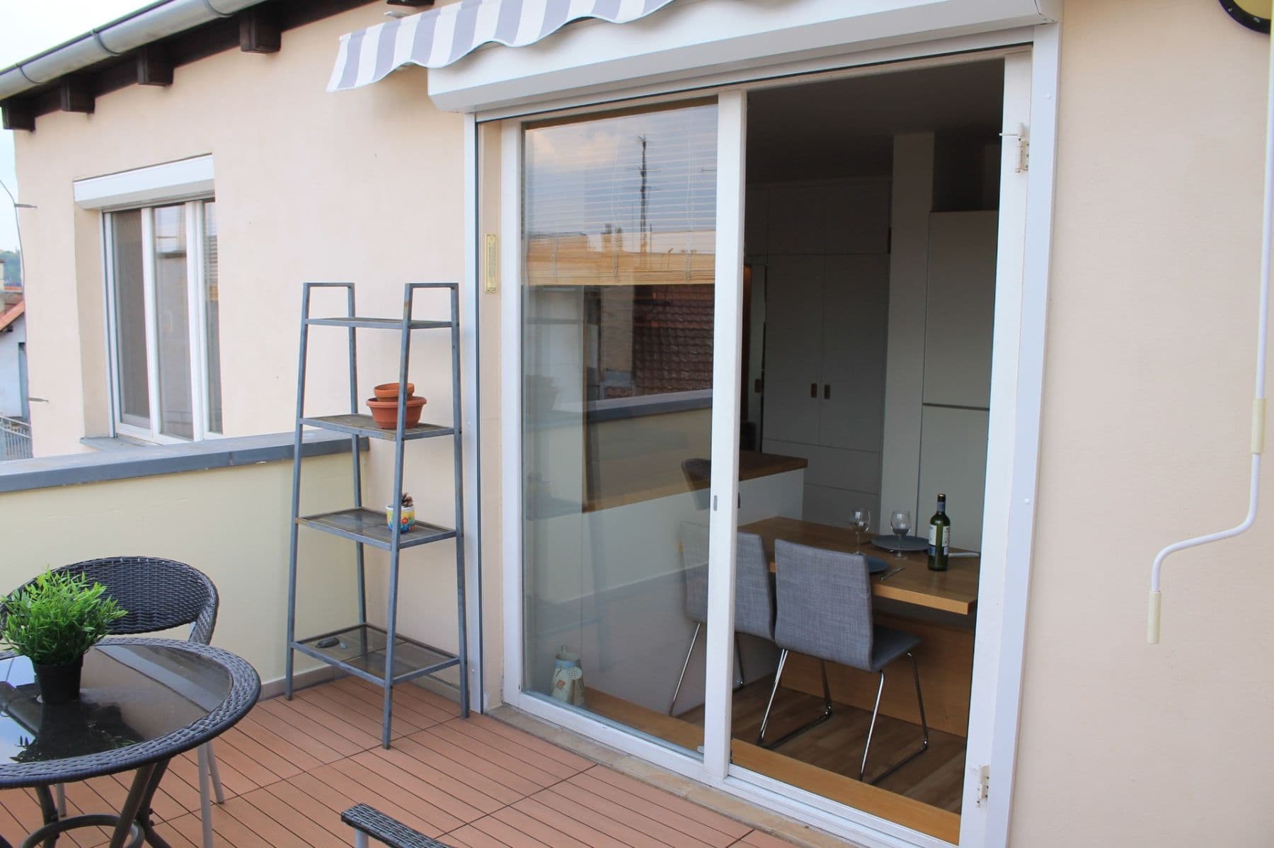 2 bedroom with open-plan kitchen flat to rent, 68 m², U Uranie, Prague, Prague 2 bedroom with open-plan kitchen flat to rent, 68 m², U Uranie, Prague, Prague