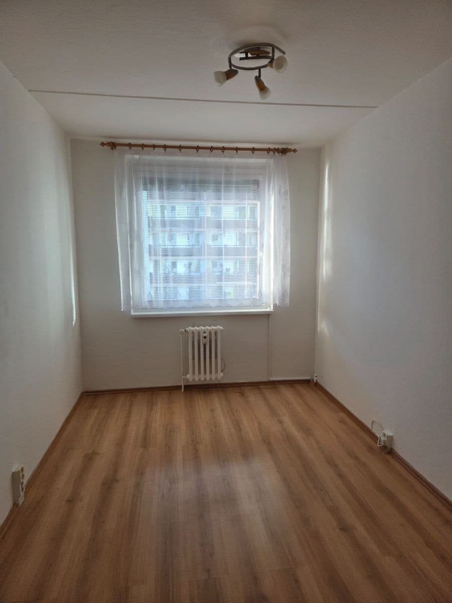 3 bedroom flat to rent, 77 m², Voskovcova, Prague, Prague 3 bedroom flat to rent, 77 m², Voskovcova, Prague, Prague