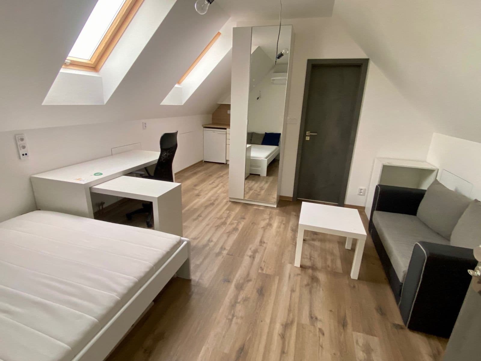 Studio flat to rent, 28 m², Dalovická, Prague, Prague Studio flat to rent, 28 m², Dalovická, Prague, Prague