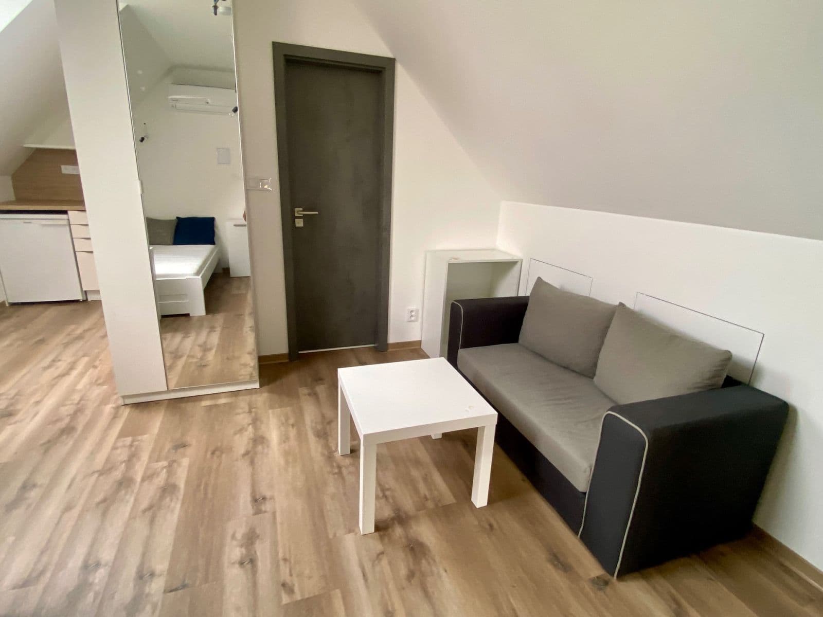 Studio flat to rent, 28 m², Dalovická, Prague, Prague Studio flat to rent, 28 m², Dalovická, Prague, Prague