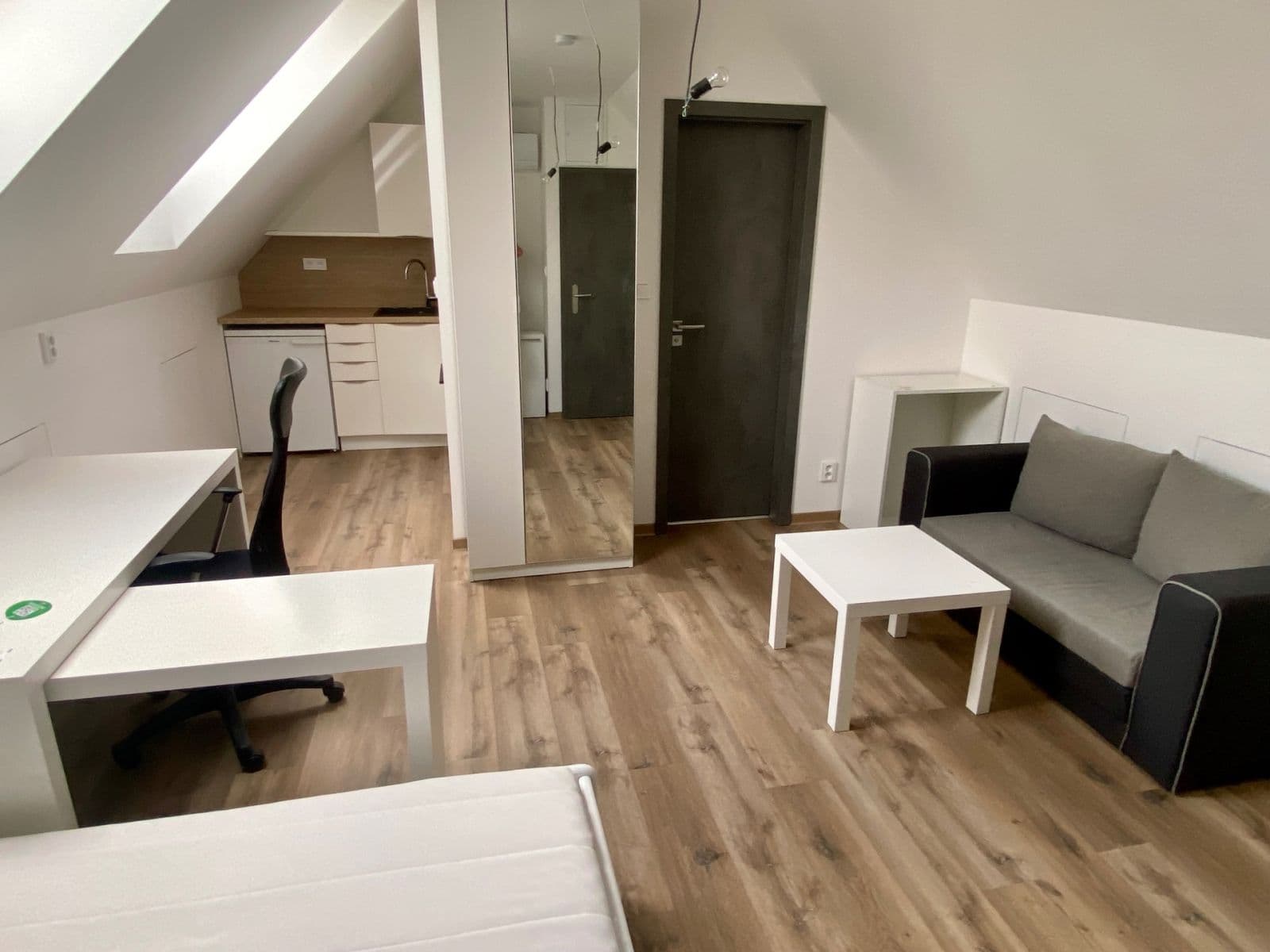Studio flat to rent, 28 m², Dalovická, Prague, Prague Studio flat to rent, 28 m², Dalovická, Prague, Prague
