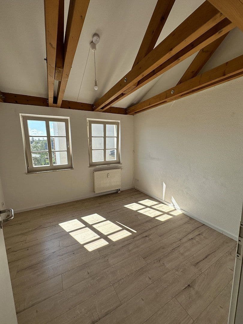 2 bedroom with open-plan kitchen flat to rent, 94 m², Neumarkt 9, Lichtenstein/Sachsen, Saxony 2 bedroom with open-plan kitchen flat to rent, 94 m², Neumarkt 9, Lichtenstein/Sachsen, Saxony