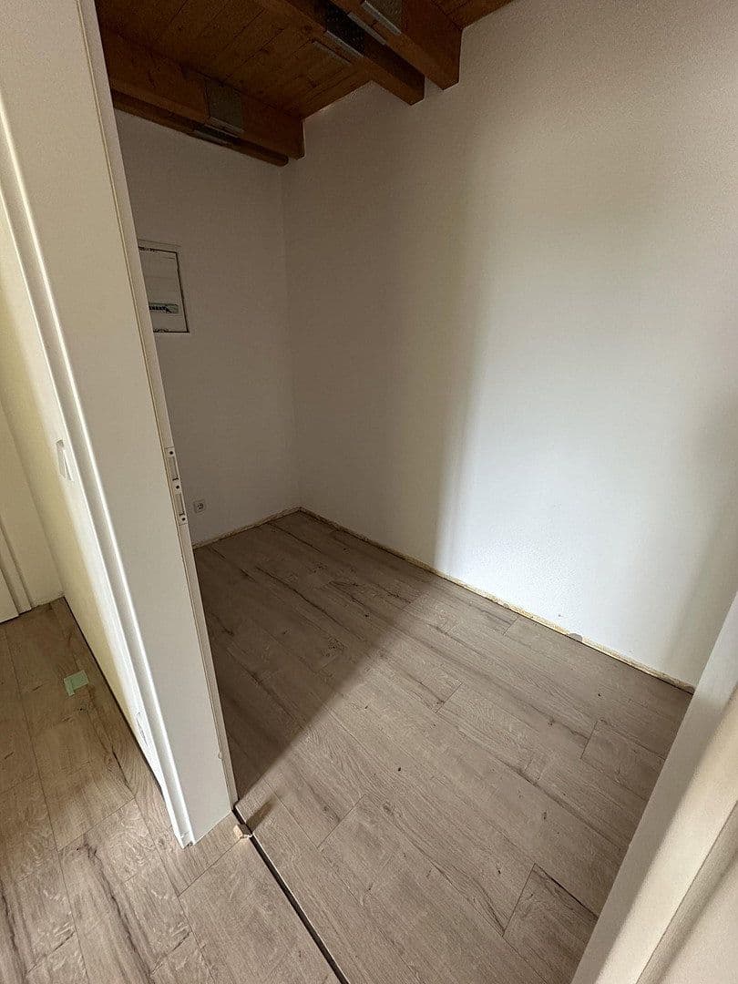 2 bedroom with open-plan kitchen flat to rent, 94 m², Neumarkt 9, Lichtenstein/Sachsen, Saxony 2 bedroom with open-plan kitchen flat to rent, 94 m², Neumarkt 9, Lichtenstein/Sachsen, Saxony