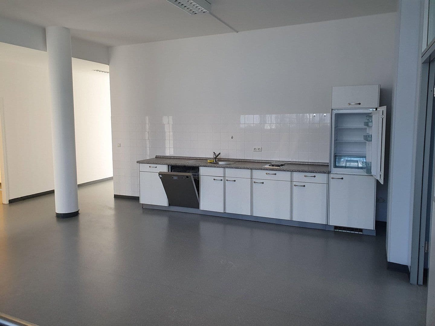 office to rent, 512 m², Baldhamer Straße 39, Vaterstetten, Bavaria office to rent, 512 m², Baldhamer Straße 39, Vaterstetten, Bavaria
