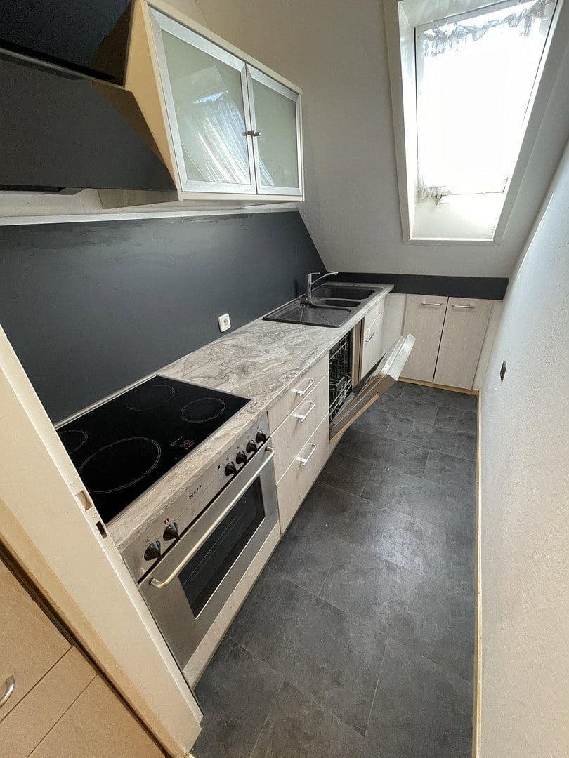 3 bedroom flat to rent, 55 m², Stuttgart, Baden-Württemberg 3 bedroom flat to rent, 55 m², Stuttgart, Baden-Württemberg