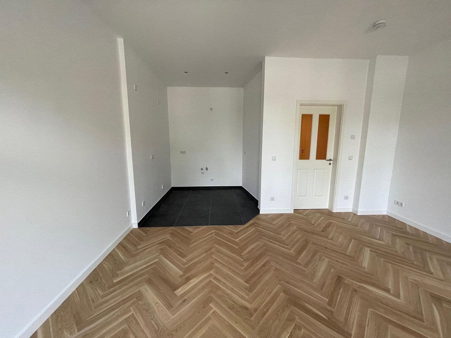 3 bedroom flat to rent, 77 m², Leipzig, Saxony 3 bedroom flat to rent, 77 m², Leipzig, Saxony