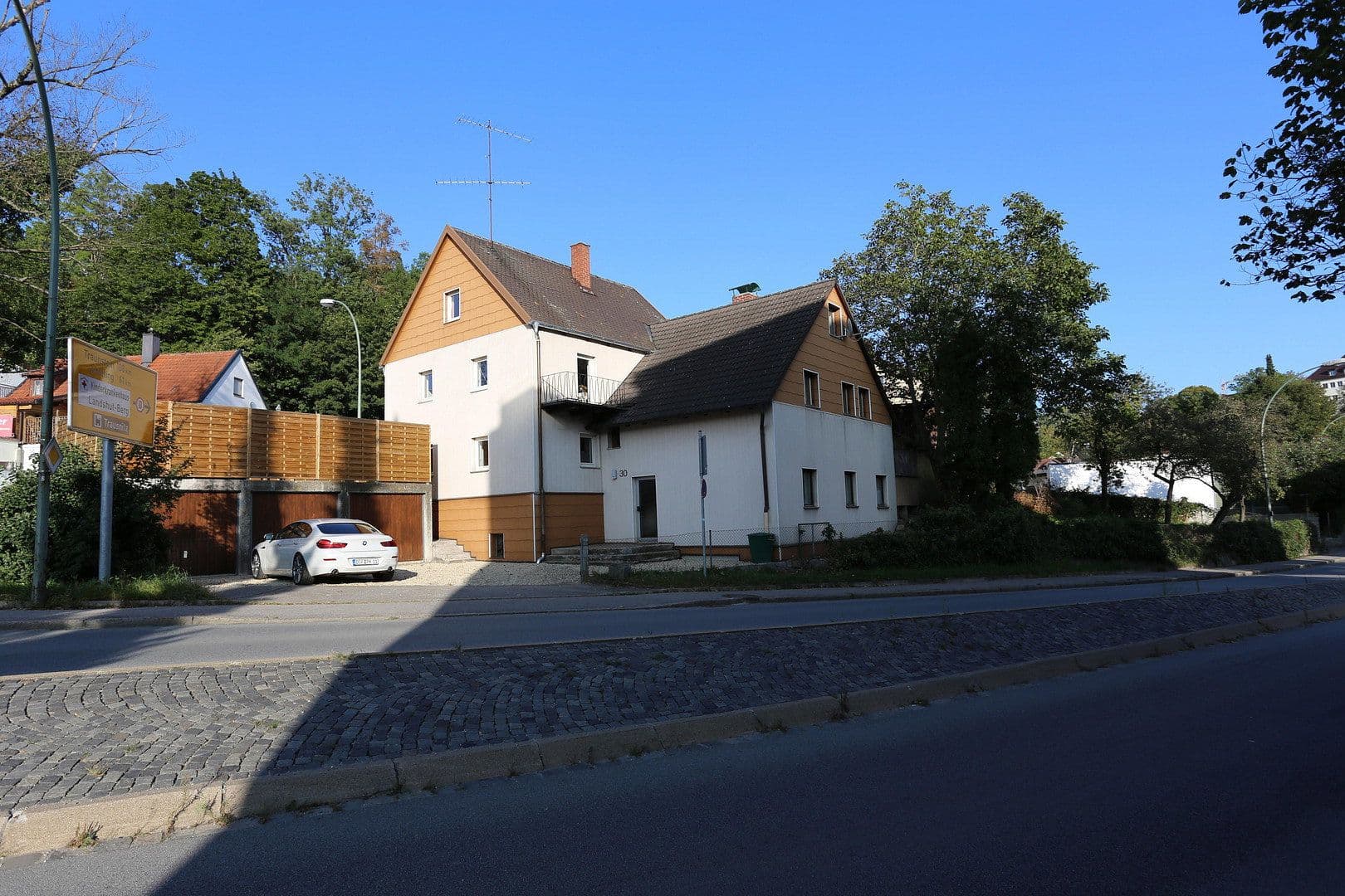 house for sale, 400 m², Neue Bergstraße 30, Landshut, Bavaria house for sale, 400 m², Neue Bergstraße 30, Landshut, Bavaria