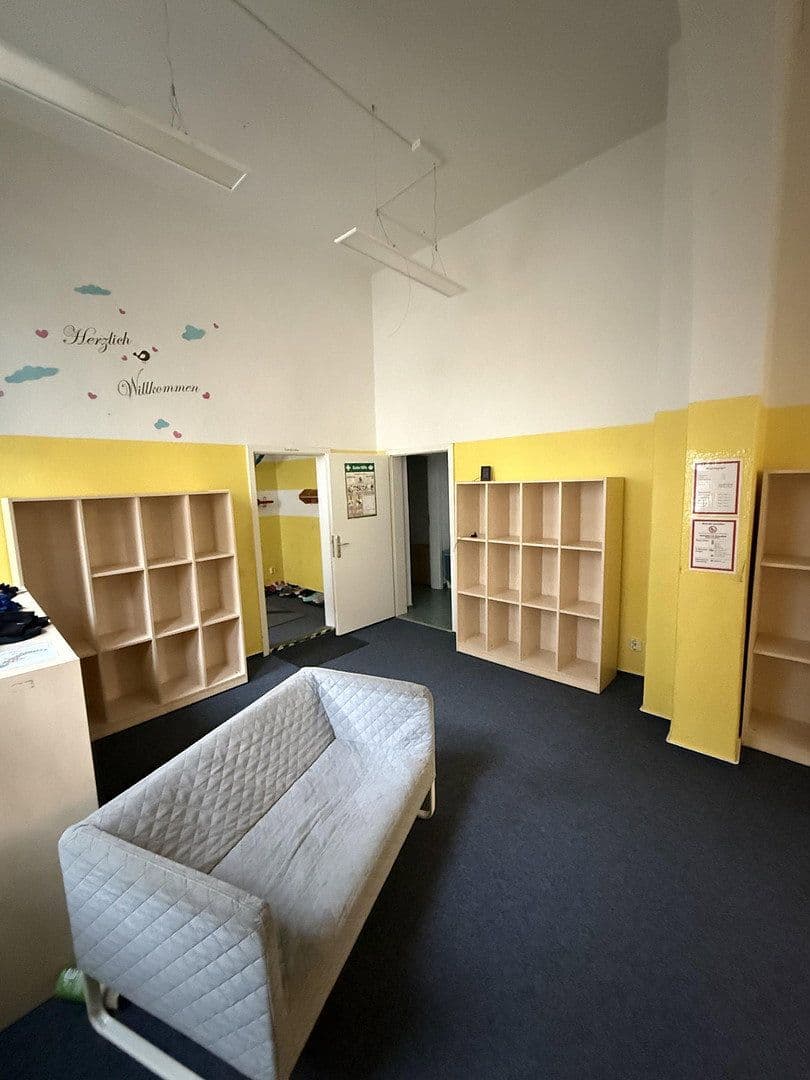 office to rent, 155 m², Wartlaustraße 3, Neubrandenburg, Mecklenburg-Vorpommern office to rent, 155 m², Wartlaustraße 3, Neubrandenburg, Mecklenburg-Vorpommern