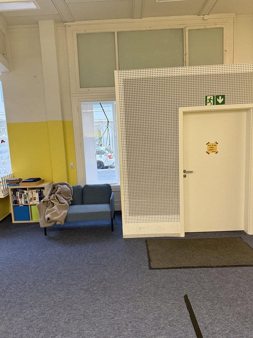 office to rent, 155 m², Wartlaustraße 3, Neubrandenburg, Mecklenburg-Vorpommern office to rent, 155 m², Wartlaustraße 3, Neubrandenburg, Mecklenburg-Vorpommern