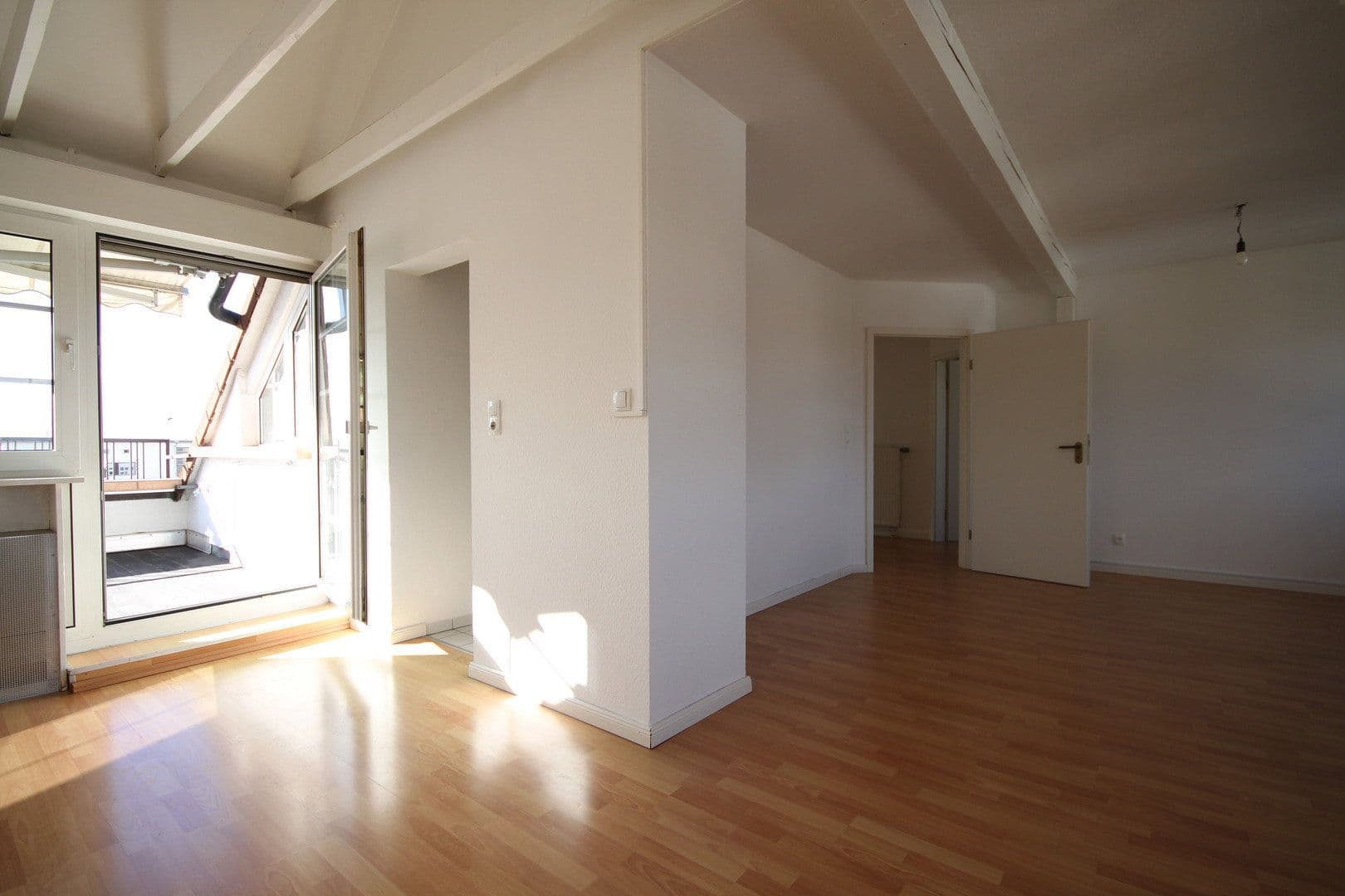 2 bedroom flat to rent, 90 m², Neu-Isenburg, Hesse 2 bedroom flat to rent, 90 m², Neu-Isenburg, Hesse