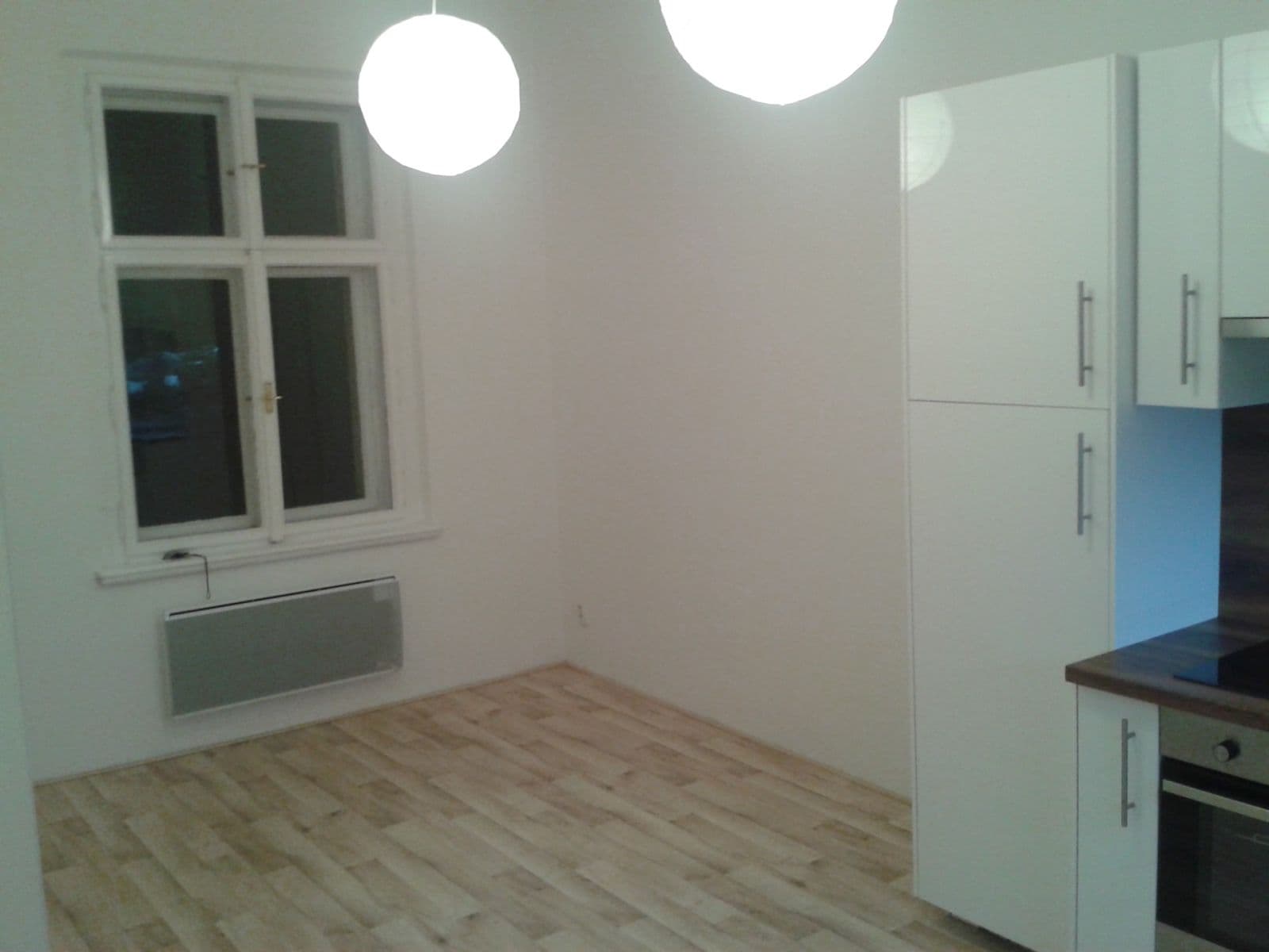 1 bedroom with open-plan kitchen flat to rent, 38 m², Korunní, Prague, Prague 1 bedroom with open-plan kitchen flat to rent, 38 m², Korunní, Prague, Prague