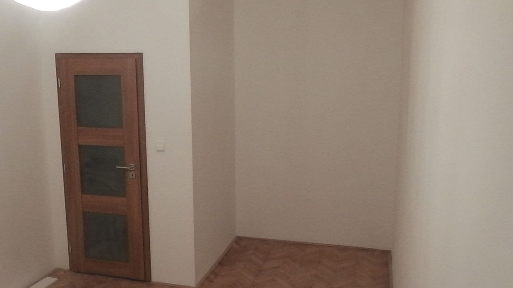 1 bedroom with open-plan kitchen flat to rent, 38 m², Korunní, Prague, Prague 1 bedroom with open-plan kitchen flat to rent, 38 m², Korunní, Prague, Prague