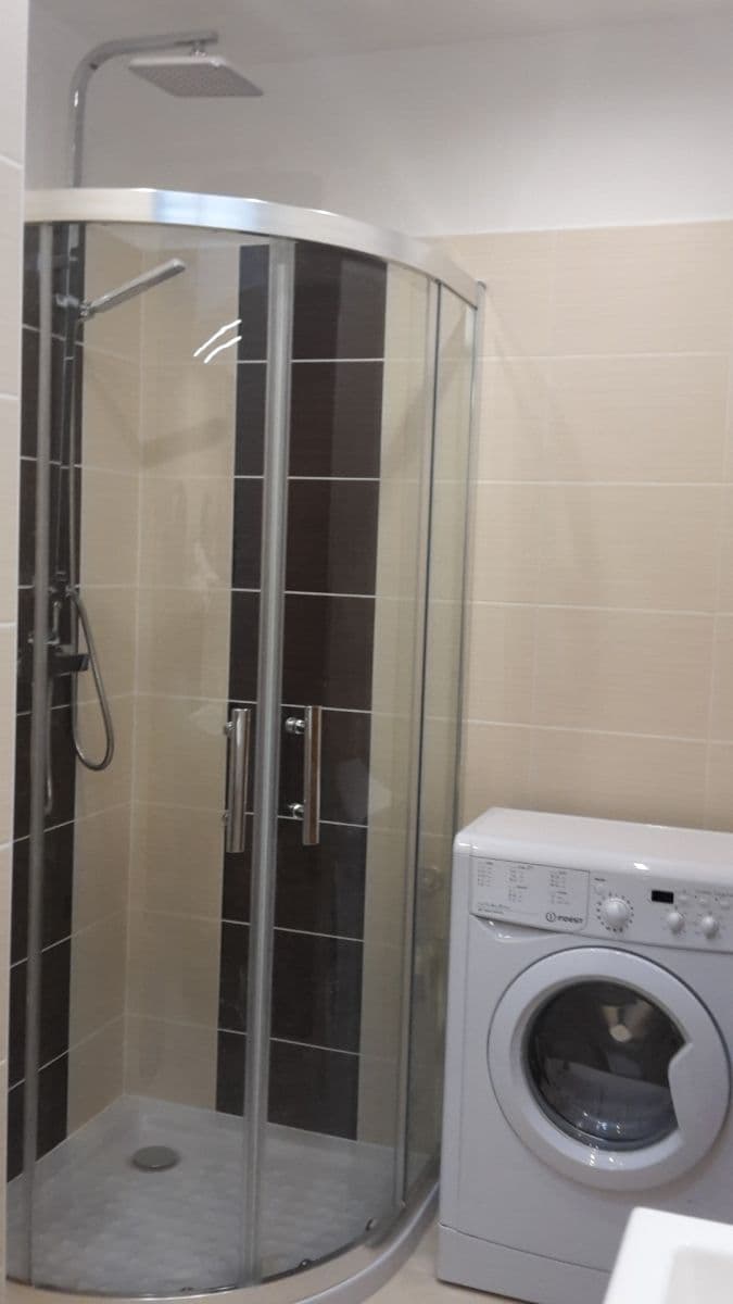 1 bedroom with open-plan kitchen flat to rent, 38 m², Korunní, Prague, Prague 1 bedroom with open-plan kitchen flat to rent, 38 m², Korunní, Prague, Prague