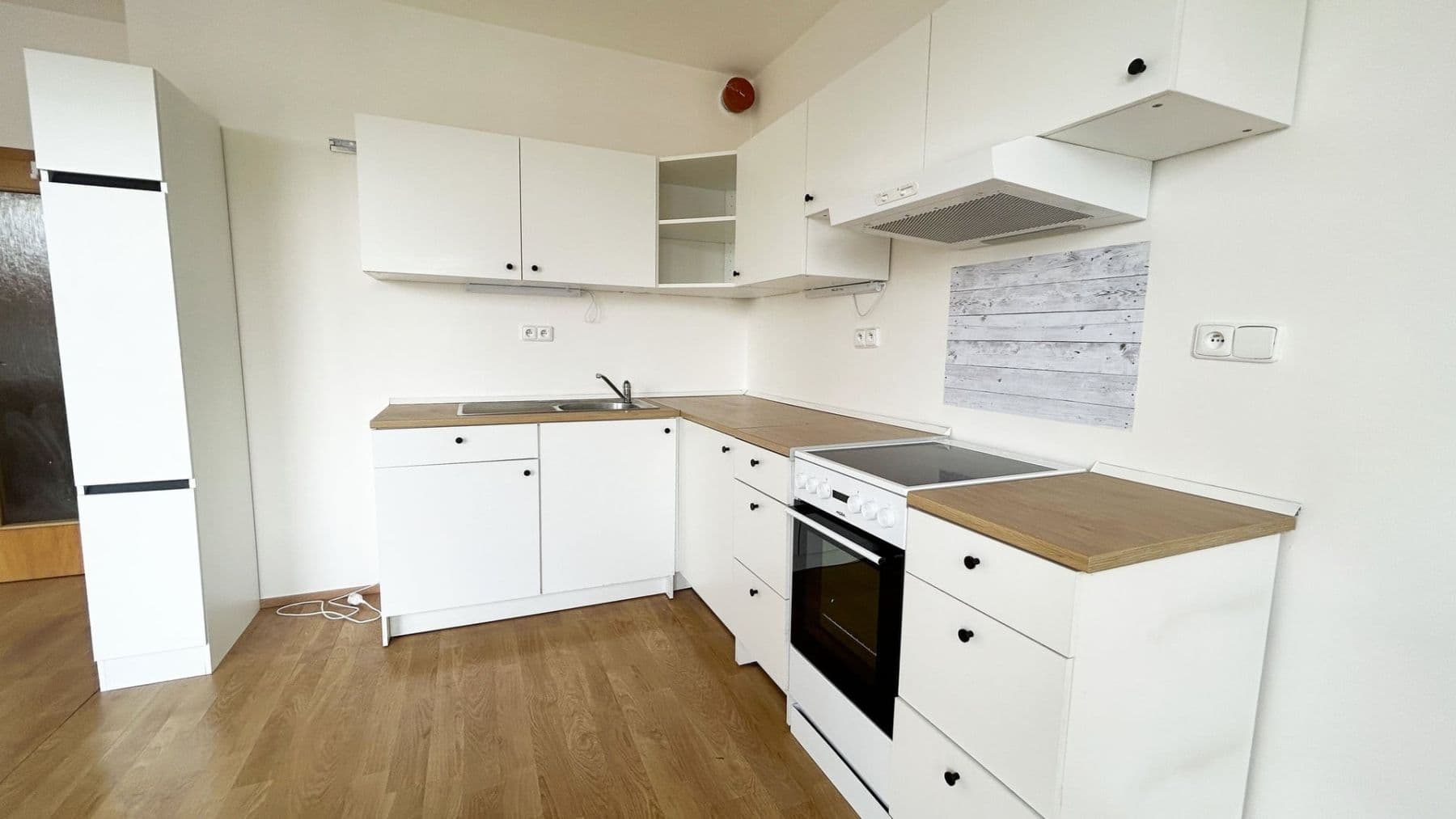 1 bedroom with open-plan kitchen flat to rent, 57 m², Pavla Beneše, Prague, Prague 1 bedroom with open-plan kitchen flat to rent, 57 m², Pavla Beneše, Prague, Prague