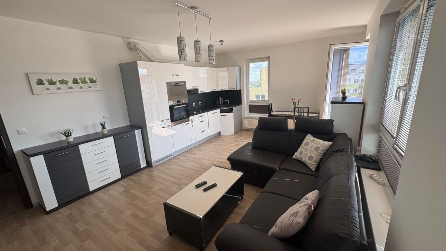 1 bedroom with open-plan kitchen flat to rent, 50 m², Václava Trojana, Prague, Prague 1 bedroom with open-plan kitchen flat to rent, 50 m², Václava Trojana, Prague, Prague