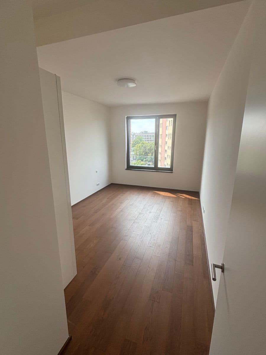 1 bedroom with open-plan kitchen flat for sale, 65 m², Jankovcova, Prague, Prague 1 bedroom with open-plan kitchen flat for sale, 65 m², Jankovcova, Prague, Prague
