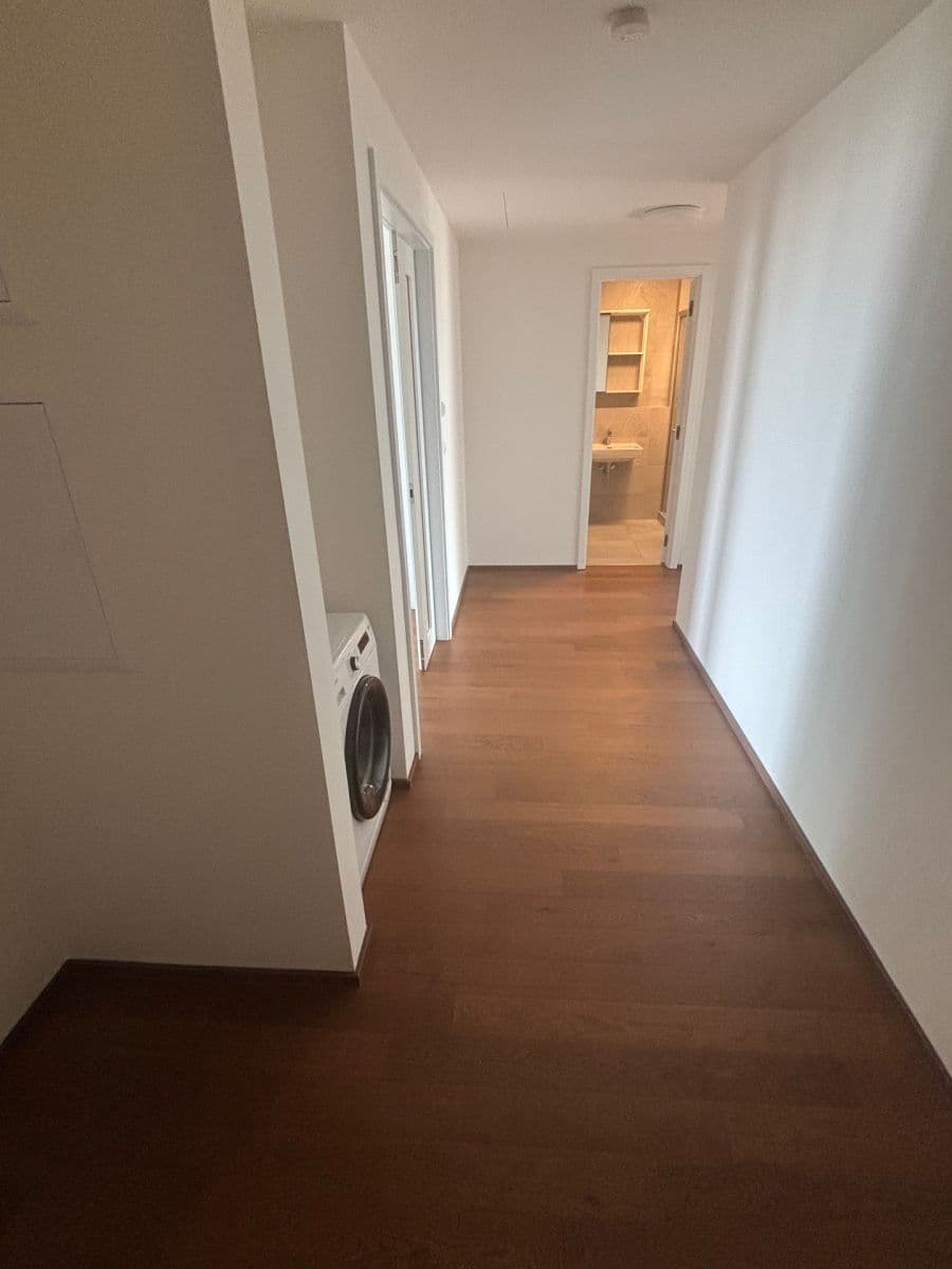 1 bedroom with open-plan kitchen flat for sale, 65 m², Jankovcova, Prague, Prague 1 bedroom with open-plan kitchen flat for sale, 65 m², Jankovcova, Prague, Prague