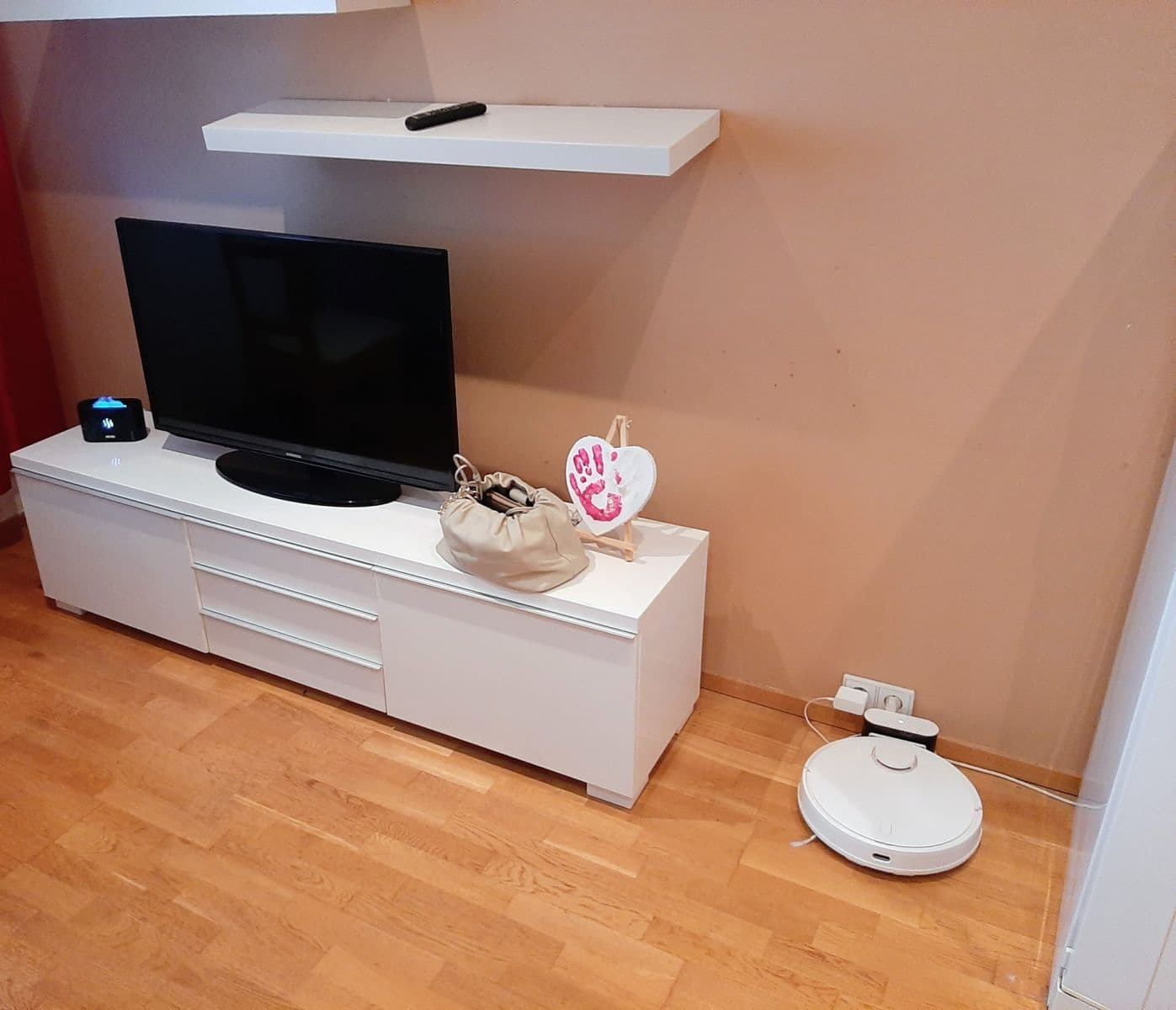 1 bedroom with open-plan kitchen flat to rent, 51 m², Korunní, Prague, Prague 1 bedroom with open-plan kitchen flat to rent, 51 m², Korunní, Prague, Prague