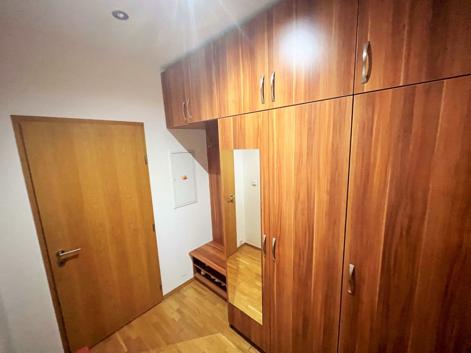 1 bedroom with open-plan kitchen flat to rent, 51 m², Korunní, Prague, Prague 1 bedroom with open-plan kitchen flat to rent, 51 m², Korunní, Prague, Prague