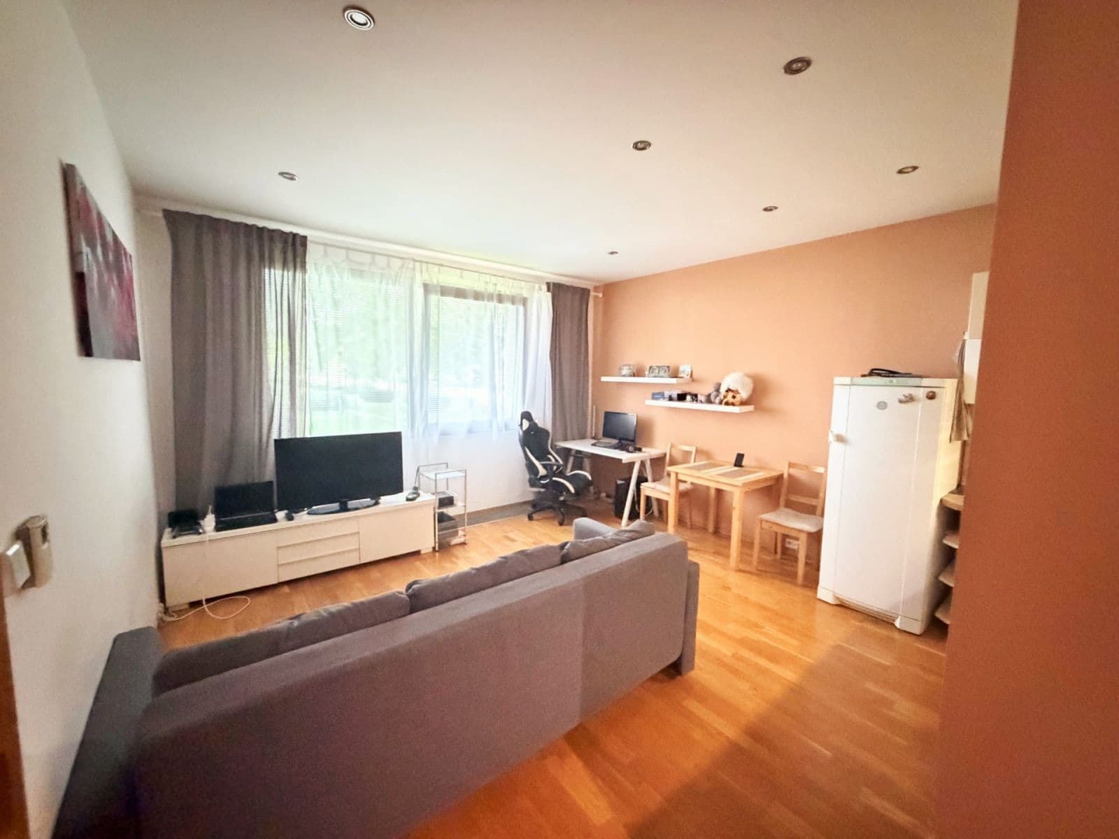 1 bedroom with open-plan kitchen flat to rent, 51 m², Korunní, Prague, Prague 1 bedroom with open-plan kitchen flat to rent, 51 m², Korunní, Prague, Prague