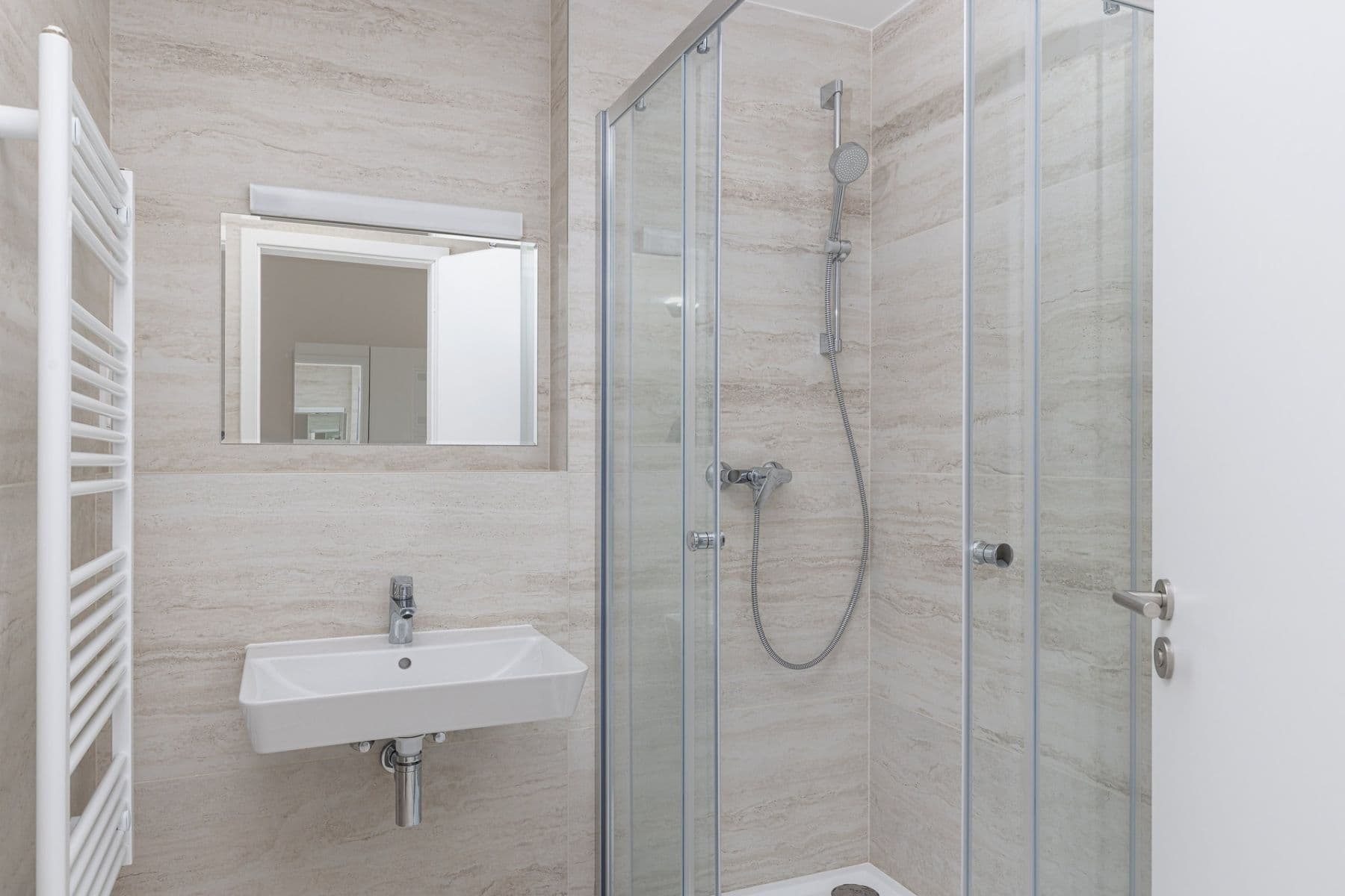 Studio flat to rent, 36 m², Waltariho, Prague, Prague Studio flat to rent, 36 m², Waltariho, Prague, Prague