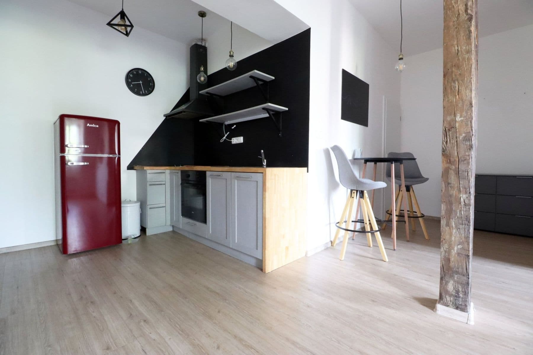 1 bedroom with open-plan kitchen flat to rent, 45 m², Horní, Prague, Prague 1 bedroom with open-plan kitchen flat to rent, 45 m², Horní, Prague, Prague