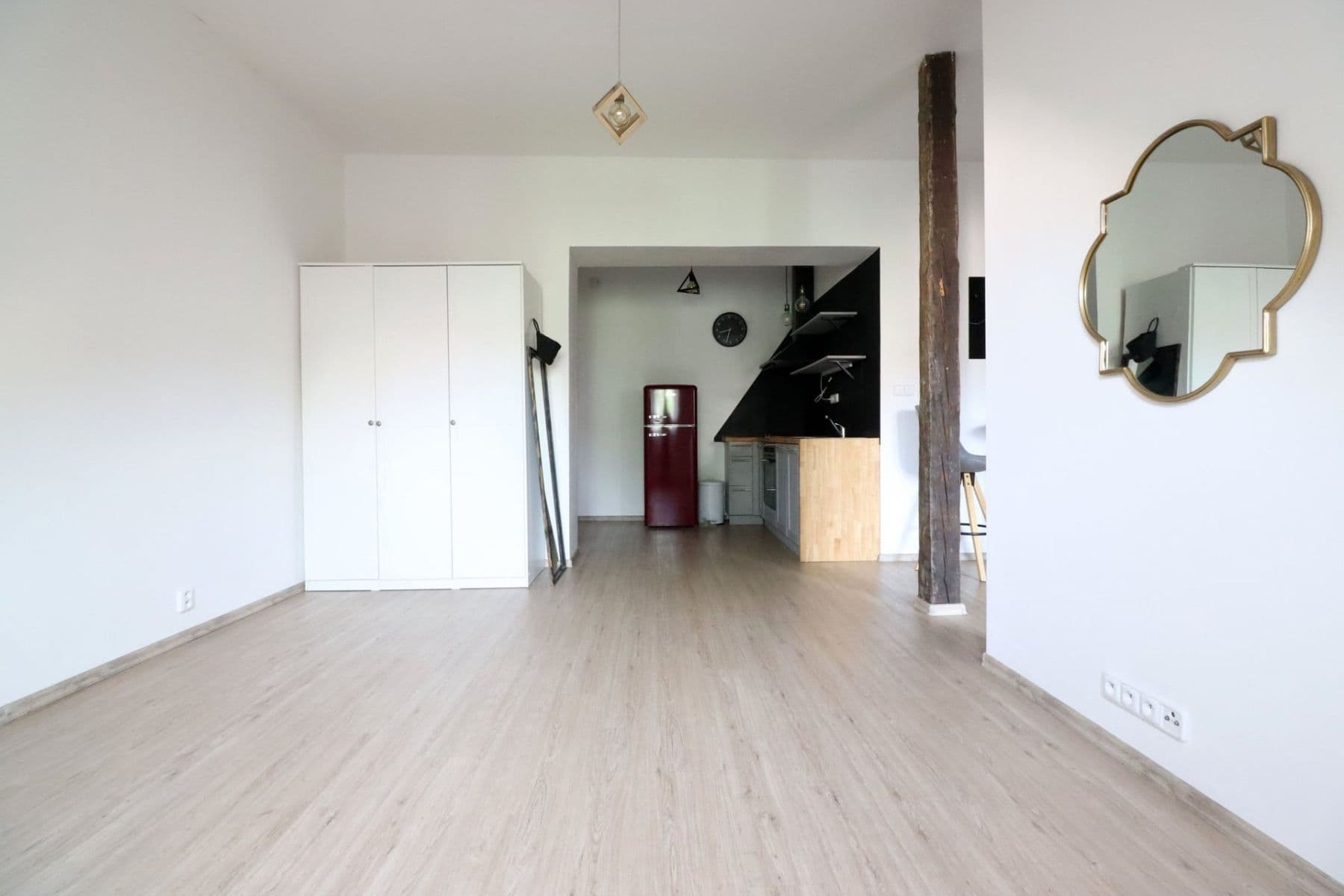 1 bedroom with open-plan kitchen flat to rent, 45 m², Horní, Prague, Prague 1 bedroom with open-plan kitchen flat to rent, 45 m², Horní, Prague, Prague