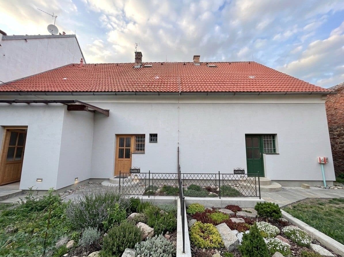 Studio flat to rent, 28 m², Tyršova, Škvorec, Středočeský Region Studio flat to rent, 28 m², Tyršova, Škvorec, Středočeský Region